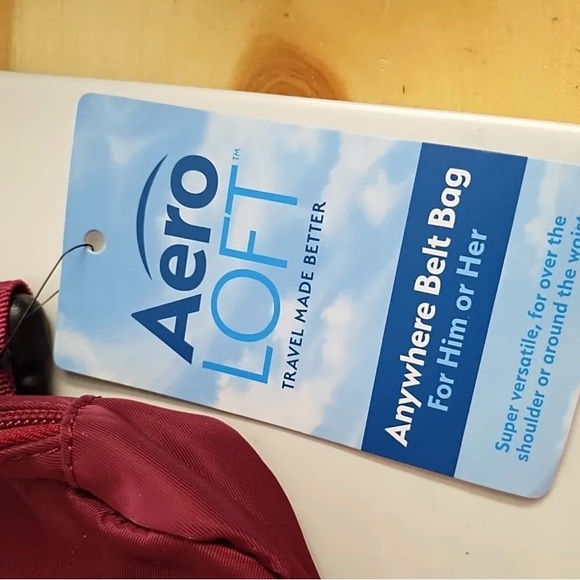 Aero Loft Travel Belt Bag - Picture 6 of 10